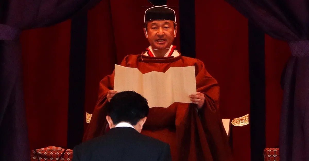 Japonya’nın 126. İmparatoru Naruhito imparatorluk tahtı Takamikuraya çıktı