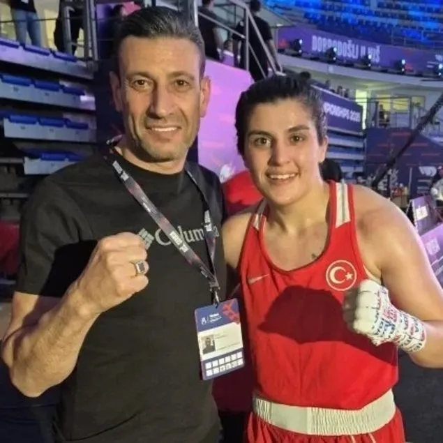 Kadınlar Dünya Boks Şampiyonası’nda 4 sporcumuz madalyayı garantiledi!