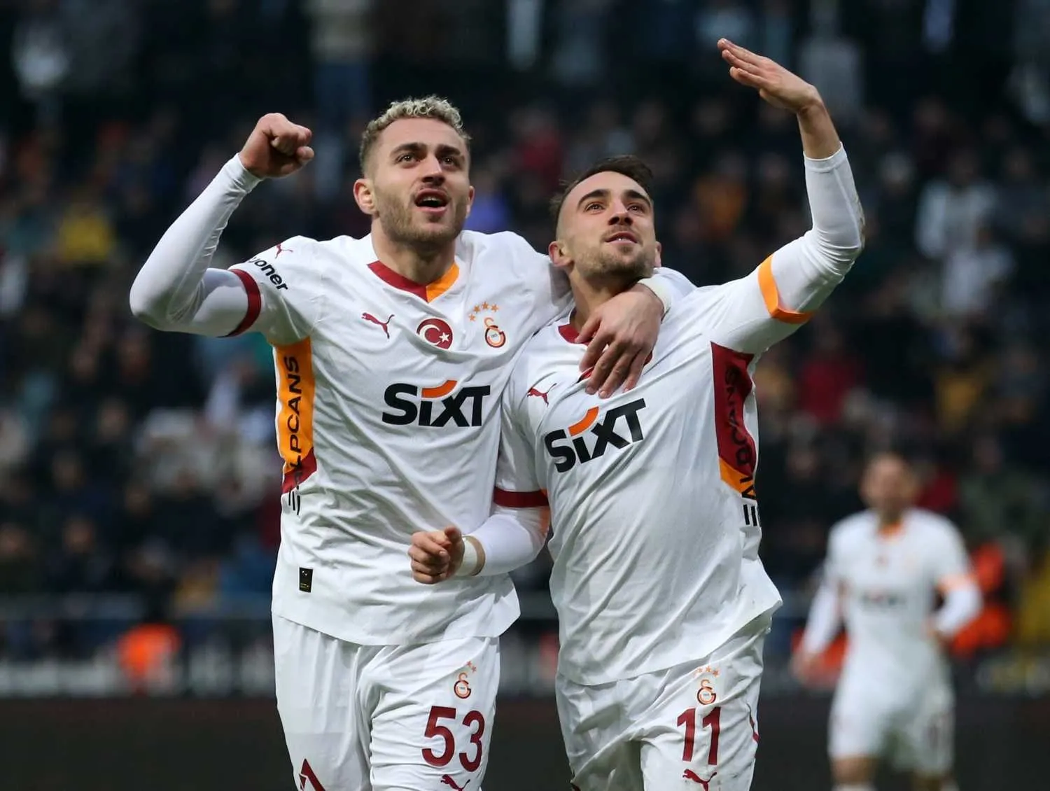 Galatasaray savunmaya duvar örecek! Transferde hedef milli yıldız - 22