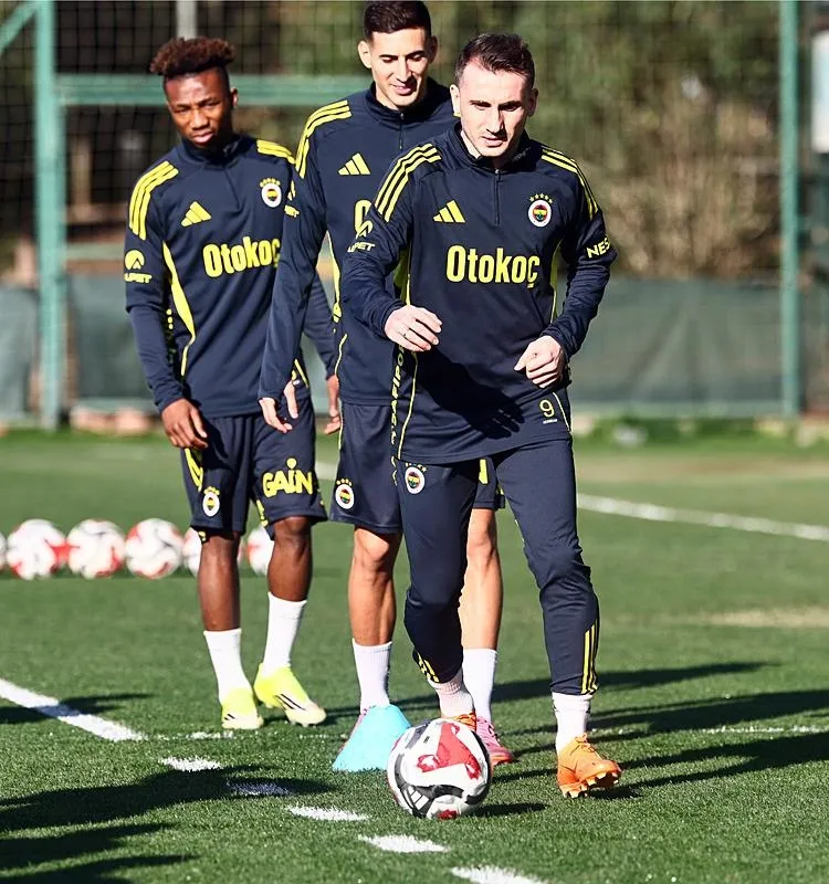 fenerbahcede-karagumruk-maci-oncesi-korkutan-tablo-1773299714903.jpeg Fenerbahçe’de Karagümrük maçı öncesi korkutan tablo-3