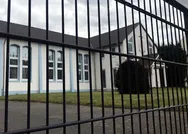 Son dakika: Almanyada skandal olay! 9 yaşındaki bir çocuğa Türkçe konuştuğu için ceza!