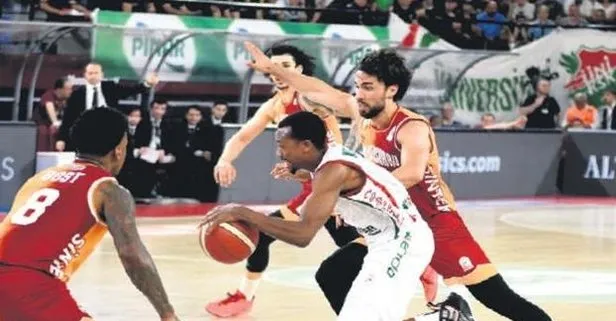 Karşıyaka seriyi uzattı