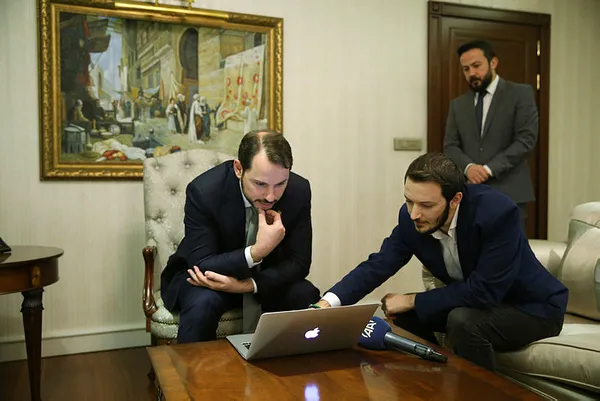 Bakan Albayrak 'Yılın Fotoğrafları' oylamasına katıldı-2