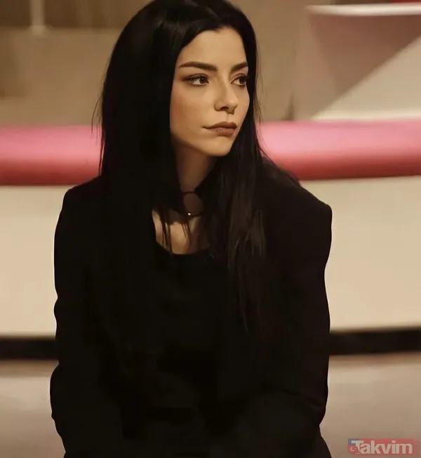 Merve Boluğur Murat Dalkılıç sorusuna bakın ne yanıt verdi! Eski eşiyle ilgili sorulara verdiği tepki sosyal medyaya damga vurdu - 4