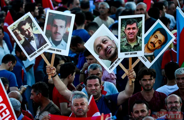 Milyonlar 15 Temmuz Şehitler Köprüsü'ne akın etti - 35