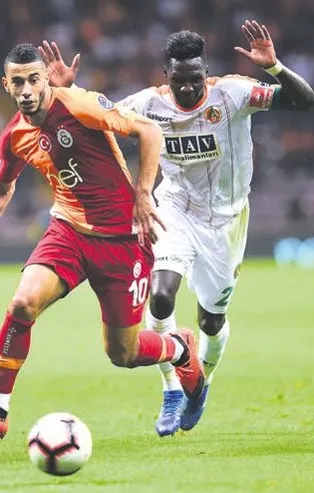 Belhanda: Galatasaray’dan gitmeyeceğim