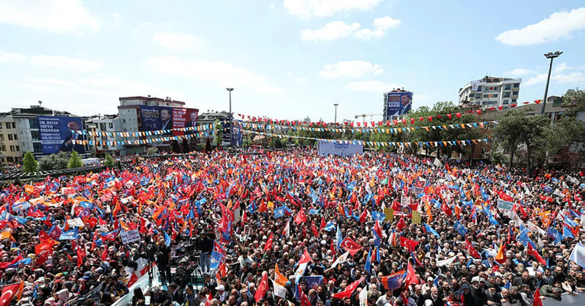 Seçime saatler kala Başkan Erdoğan’a büyük ilgi! Ümraniye ve Sancaktepe’de coşkulu kalabalık!