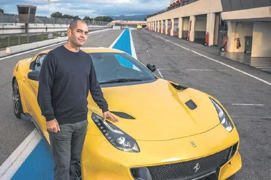 ferariden-araclarini-kotuleyen-dunya-yildizlarina-buyuk-sok-5-unluyu-kara-listeye-aldi-1651437276087.jpeg Ferari'den araçlarını kötüleyen dünya yıldızlarına büyük şok! 5 ünlüyü kara listeye aldı-6