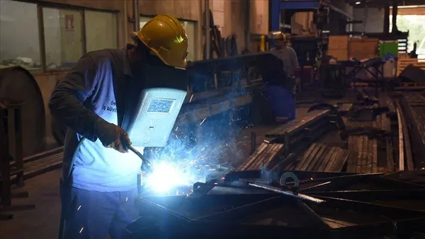 İşten çıkarma yasağı ve nakdi ücret desteği 2 ay uzatıldı: İşçiye koruma kalkanı-4