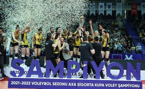 kupa-voley-kadinlarda-fenerbahceyi-maglup-eden-vakifbank-sampiyon-oldu-1650221608450.jpeg Kupa Voley Kadınlar'da Fenerbahçe'yi mağlup eden VakıfBank şampiyon oldu!-2