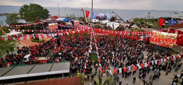 chpli-ibb-baskani-ekrem-imamoglunun-yalova-mitingindeki-gercek-60-otobus-kaldirdilar-yine-dolduramadilar-1682447744369.jpeg CHP'li İBB Başkanı Ekrem İmamoğlu Yalova'da umduğunu bulamadı: 60 otobüs kaldırdılar yine dolduramadılar-2