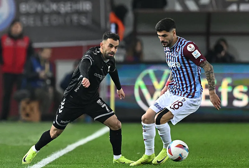 Galatasaray’a transferde kötü haber!