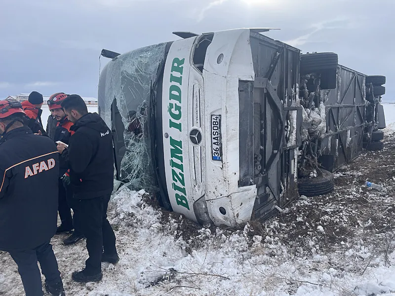 Kazada en az 15 yolcu yaralandı (Fotoğraf: AA)