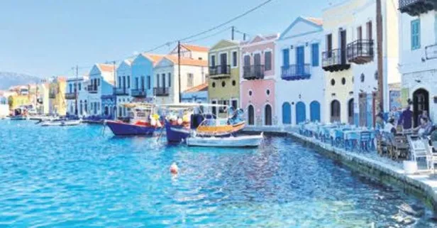 Yunan adalarına kapıda vize uygulaması uzatıldı: Listeye yenileri de eklenecek!