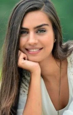 Amine Gülşe'nin yeni imajı şaşırttı