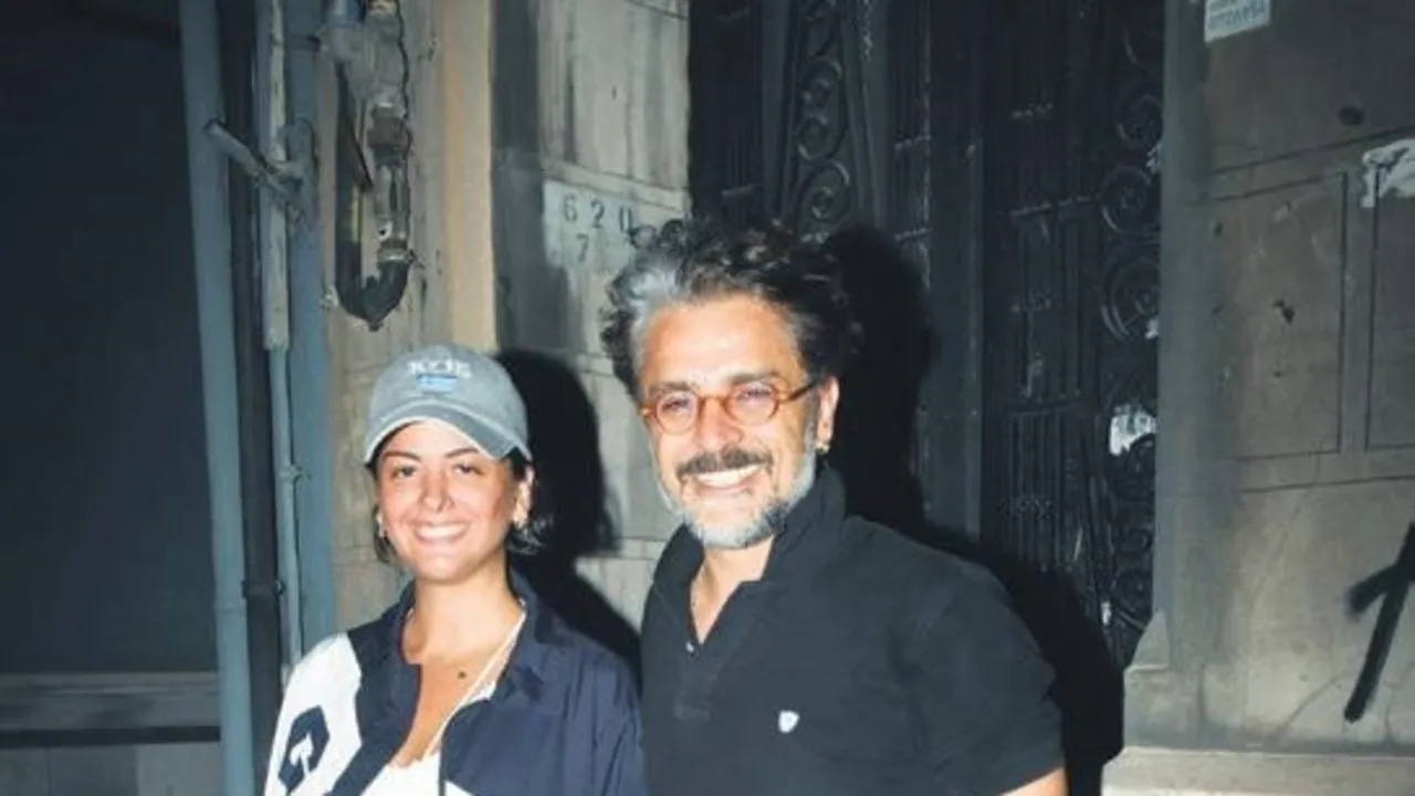 Umut Kurt ve eşi Melisa İnci Cihangir’de objektiflere yansıdı!