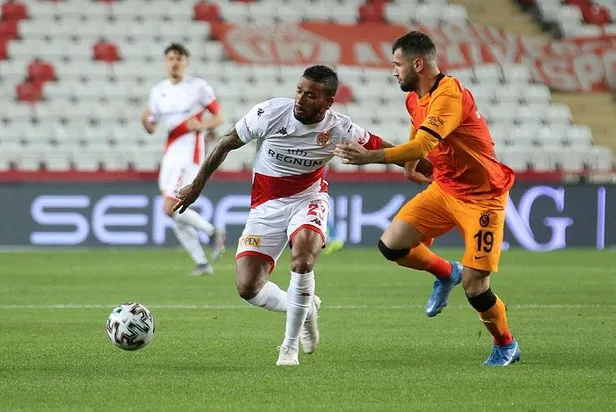 antalyaspor-0-1-galatasaray-mac-sonucu-1619296660001.jpeg