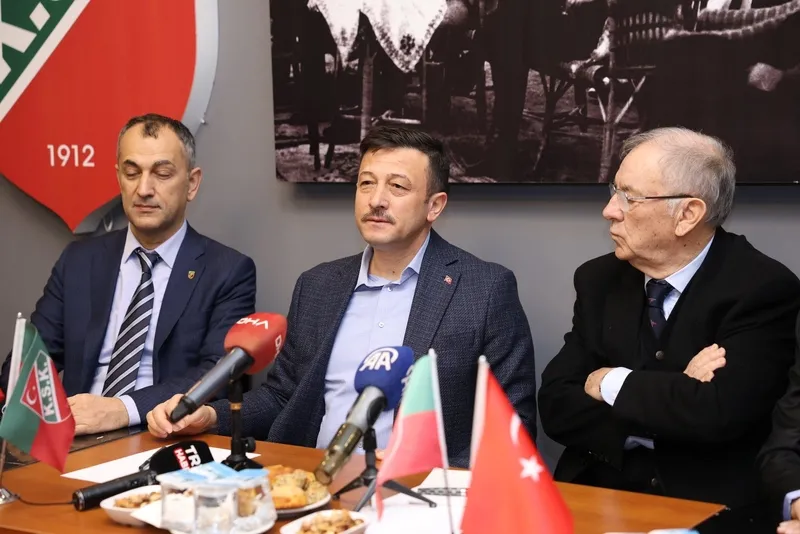 izmir-buyuksehir-belediye-baskan-adayi-hamza-dagdan-karsiyaka-spor-kulubune-stat-sozu-vaat-degil-taahhut-olara-1706864245760.jpeg İzmir Büyükşehir Belediye Başkan adayı Hamza Dağ'dan Karşıyaka Spor Kulübüne stat sözü: Vaat değil taahhüt olarak görün-3