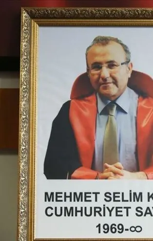 Cumhuriyet Savcısı Mehmet Selim Kiraz, DHKP/C terör örgütünce şehit edilişinin 7. yılında anıldı... Katillerinin destekçileri hala hesap vermedi