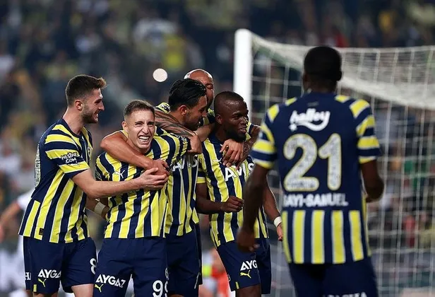 fenerbahce-4-kez-one-gectigi-macta-karagumruku-905-dakikada-maglup-etti-1665358637194.jpeg Fenerbahçe 4 kez öne geçtiği maçta Karagümrük'ü 90+5. dakikada mağlup etti-8