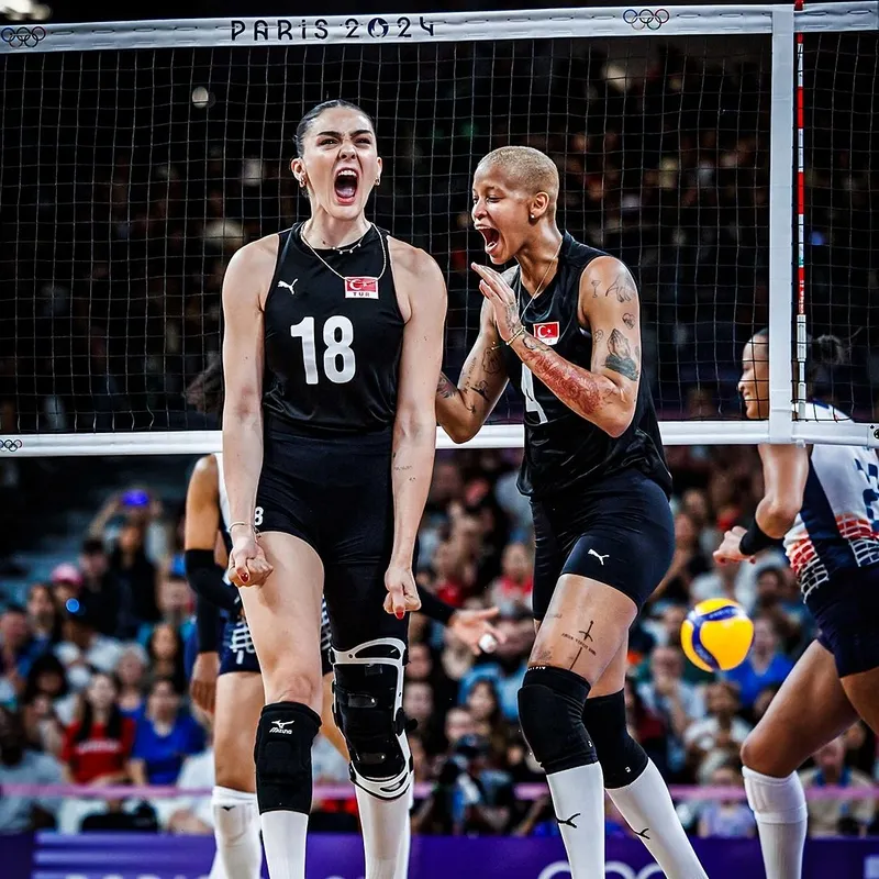 melissa-vargastan-zehra-gunese-sok-hamle-sosyal-medyada-sildi-1775311433301.jpg Melissa Vargas'tan Zehra Güneş'e şok hamle! Sosyal medyada sildi-5