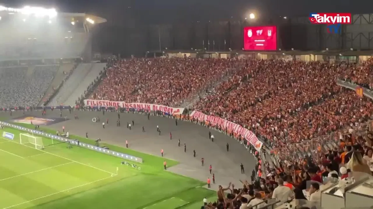 Galatasaray taraftarın’dan Filistin’e destek!