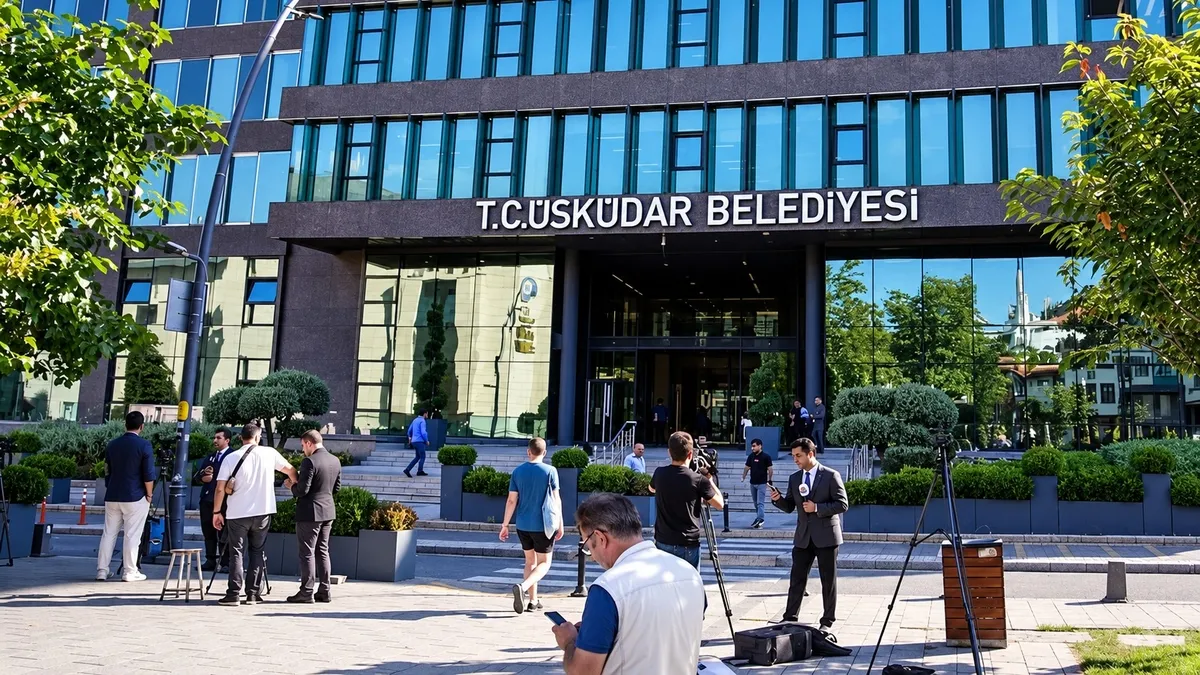 CHP’den ayrılan Hüseyin Kazan’dan Üsküdar’da “arka oda” çıkışı! “Kararlar 3-5 kişinin elindeydi”