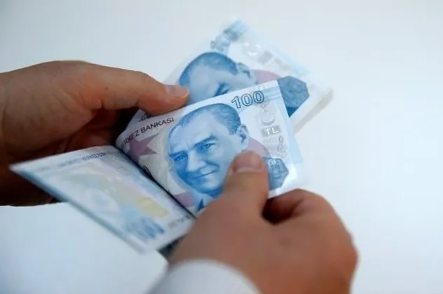 Milyonlar heyecanla bekliyor! 2021'de emekli ve memur maaşları ne kadar olacak?