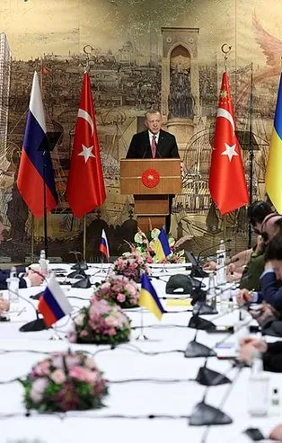 Başkan Erdoğan'dan Rusya-Ukrayna savaşında gerilimi yükselten ABD ve Batı'ya diplomasi dersi!