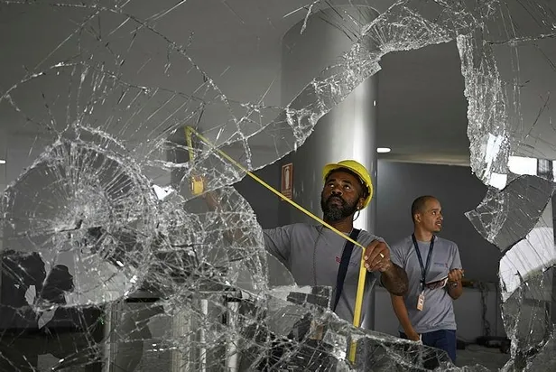 1673292225147.jpeg Brezilya'daki ABD ve CIA destekli darbe girişiminde 1200 kişi gözaltına alındı!-12