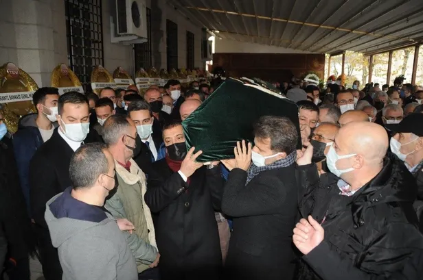 Merkez Bankası Başkanı Şahap Kavcıoğlu’nun kız kardeşi Serap Görcü son yolculuğuna uğurlandı-6