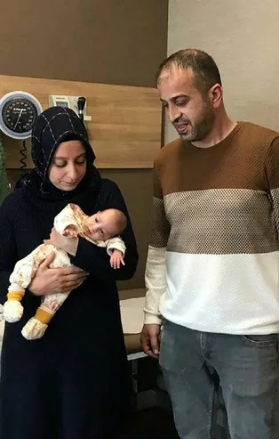 Üçüzler hamile olan Esra Alkan erken doğum nedeniyle 2 yavrusunu kaybederken Nisa bebek mucize şekilde hayata tutundu