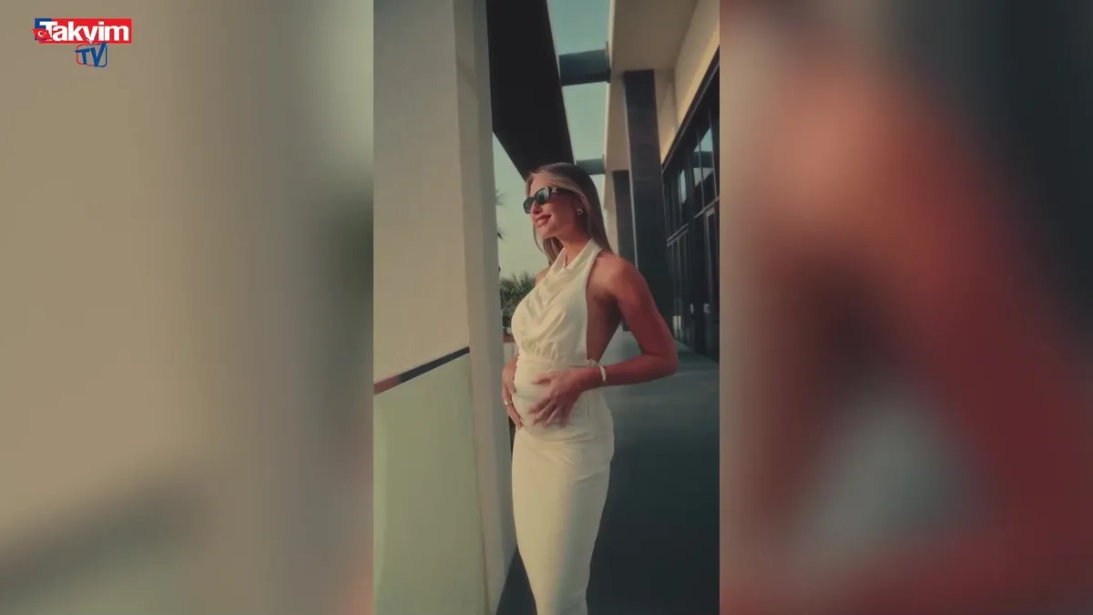 Chloe Loughnan anne oluyor: Sosyal medyadan paylaştı