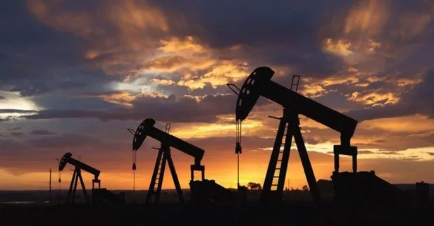 7 Ocak'tan bu yana en düşük seviye! Brent petrolün varil fiyatı 80 doların altına düştü