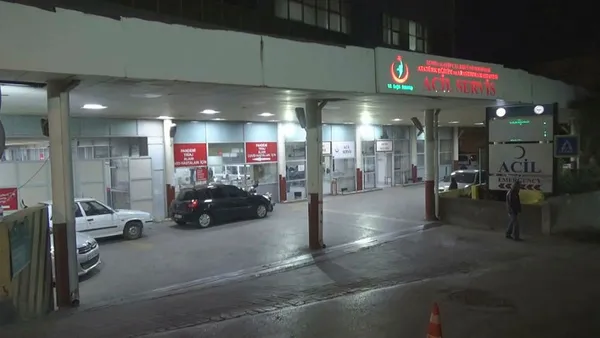 İzmir’de iki grup arasında çıkan bıçaklı kavgada 2 kişi yaralandı-2