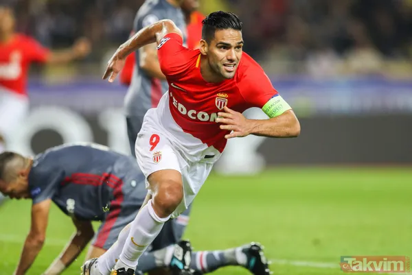 Son dakika: Galatasaray'ın yeni transferi Falcao İstanbul'da! - 41