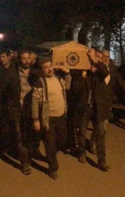 HDP'li vekiller yine terörist cenazesinde