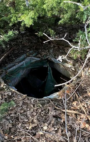 Bingöl'de PKK'lı teröristlerce kullanılan 6 odalı sığınak bulundu