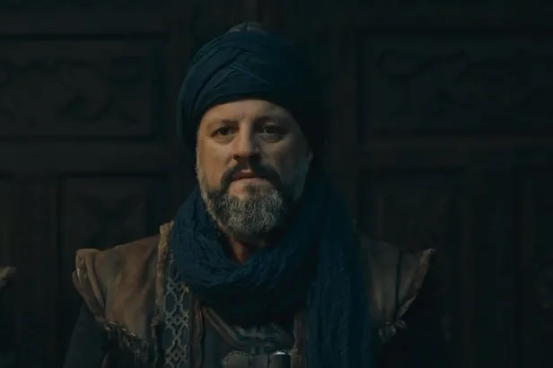 cerkutay-osman-beye-gardas-olasin-kurulus-osman-42-bolum-fragmani-hainler-iclerinde-kol-geziyor-1610819553143.jpg Kuruluş Osman'da hesap zamanı gardaşlar! O emanet için ölüme yürüdü! Kuruluş Osman 42. bölüm fragmanı...-13