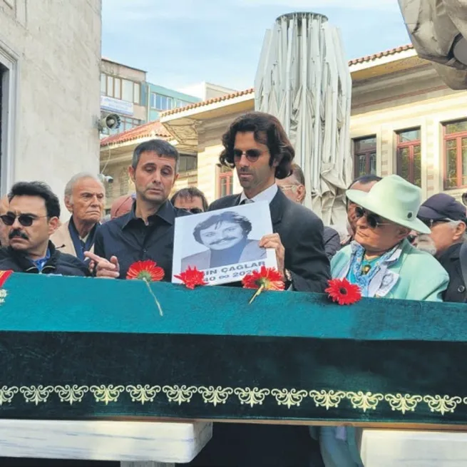 Ustaya acı veda