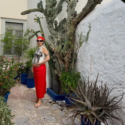 Melike Şahin’den eşiyle romantik paylaşım! Hem aşkını tazeledi hem de doğum öncesi son müjdesini verdi