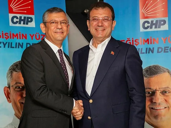 bu-mu-degisim-ozgur-ozel-i-chpde-ilk-kiyim-itaatsizlerle-basladi-ismini-anons-etmeyen-bay-kemalciler-partiden-1699567054602.jpeg Bu mu değişim Özgür Özel I CHP'de ilk kıyım itaatsizlerle başladı! İsmini anons etmeyen Bay Kemalciler partiden şutlandı-6