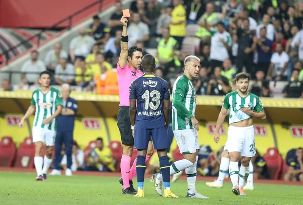 canli-anlatim-konyaspor-fenerbahce-mucadelesinin-ikinci-yarisi-basladi-1661796594976.jpg Son dakika: Fenerbahçe Konyaspor karşısında mağlup!-3