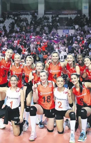 Filede çifte zafer!  Eczacıbaşı Dynavit ve Vakıfbank, Dünya Şampiyonası'na galibiyetle başladı