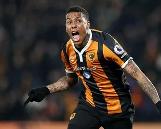 Campbell tamam Hernandez yolda