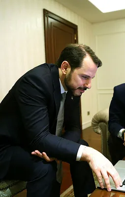 Bakan Albayrak 'Yılın Fotoğrafları' oylamasına katıldı
