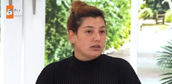 hikayesi-tum-turkiyeyi-derinden-etkilemisti-kubra-annesiyle-21-yil-sonra-annesiyle-esra-erolda-yuzlesti-1636131897313.jpg Hikayesi tüm Türkiye’yi derinden etkilemişti! Kübra, annesiyle 21 yıl sonra Esra Erol’da yüzleşti-3