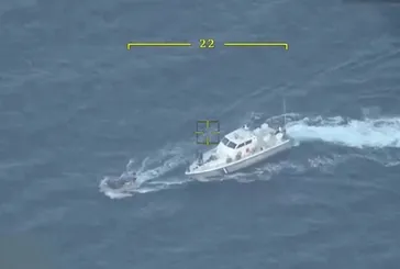 Yunan ölüme itti Sahil Güvenlik kurtardı