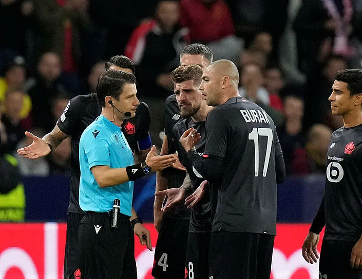 Meler penaltı dedi Burak isyan etti! Geceye damga vuran an