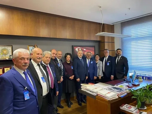 chp-grup-baskanvekili-engin-ozkoctan-muhtarlara-hakaret-1648927506268.jpeg